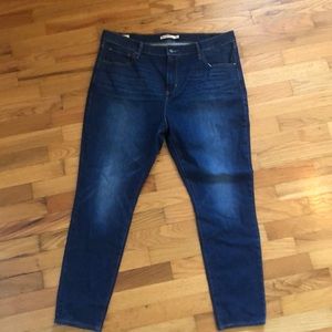 Levi 721 high rise skinny dark wash